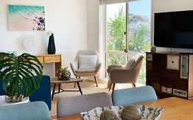Cheerful/Family Friendly Home With Water Views
